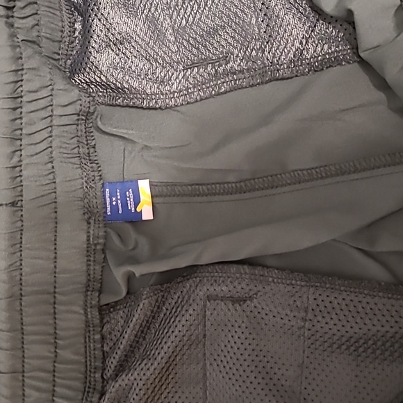 Old Navy High-Waisted StretchTech 4-Inch Inseam Shorts Size 4X NWT - Picture 4 of 6